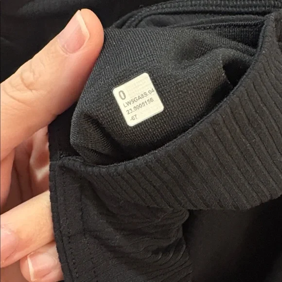 Lululemon Align High Rise Ribbed Mini Flared Pant in Black SZ 0 EUC - Picture 4 of 4